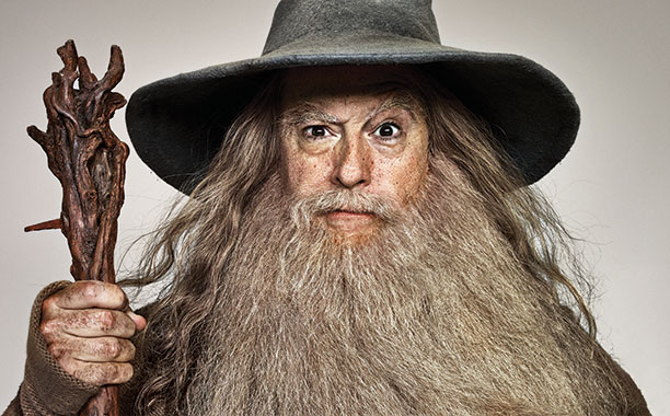 Stephen Colbert Says Goodbye To The Hobbit In Costume | 411MANIA