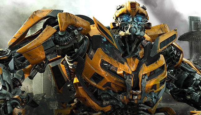 Hailee Steinfeld Gives First Look at Her Character in Bumblebee | 411MANIA