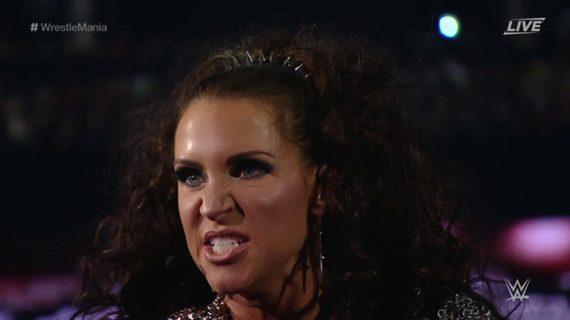 Stephanie McMahon WrestleMania 32 WWE