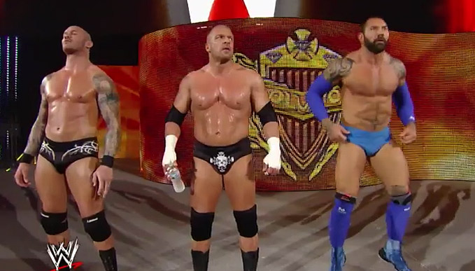How freaking tall is Shane McMahon isn't Batista 6'2.5 or 6'3