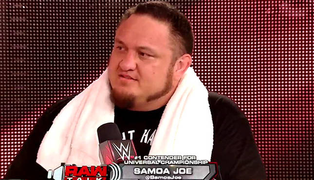 Samoa Joe blessé ! Samoa-Joe-Raw-Talk-6417-645x370