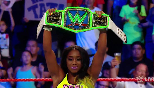 WWE Naomi