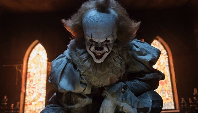 IT Pennywise Bill Skarsgard IT Chapter Two - Jessica Chastain