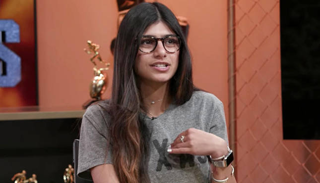 Xwwwe - Former Porn Star Mia Khalifa Accepts Offer To Attend Wrestling ...