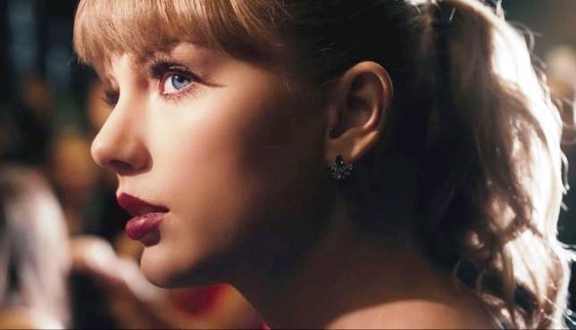 Delicate Taylor Swift