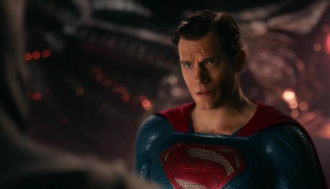 DC's Next Movie to Include Henry Cavill Superman Reference Following  Recasting