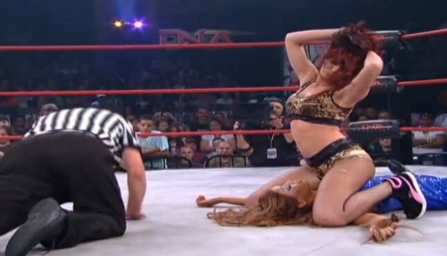 Jenna Morasca vs. Sharmell