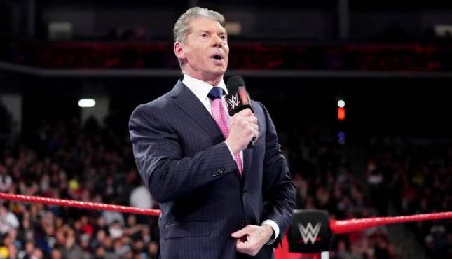 Vince McMahon WWE Raw 12-17-18, Earl Hebner, Al Snow, Taz