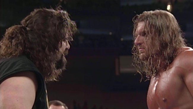 Resultados Monday Night Nitro #15 Triple-H-Mick-Foley-WWE-Untold