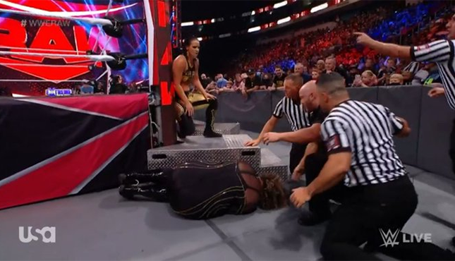 Shayna Baszler Nia Jax Raw