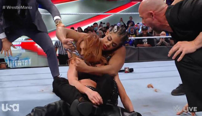 WWE Raw Bianca Belair Becky Lynch