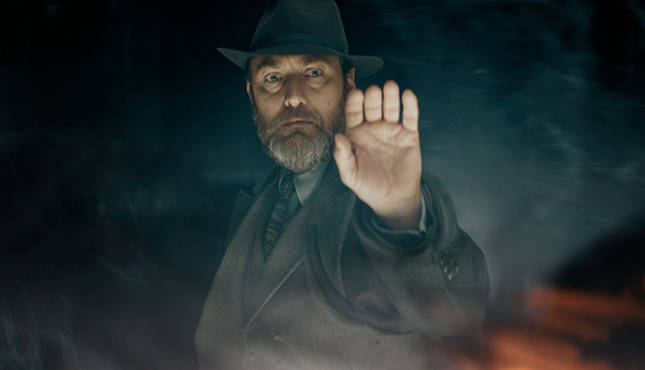 FANTASTIC BEASTS: THE SECRETS OF DUMBLEDORE