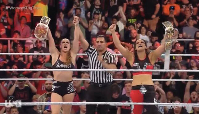 WWE Raw Ronda Rousey Shayna Baszler