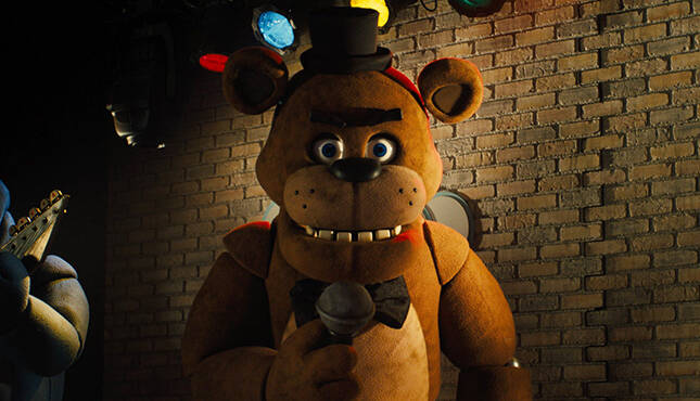 Review: Animatronics come alive in 'Five Nights at Freddy's