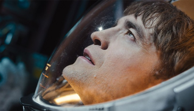 Robert Pattinson Cycles Through Lives In Trailer For Bong Joon-ho’s Mickey 17