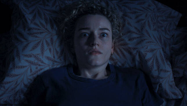 Weapons - Julia Garner - still