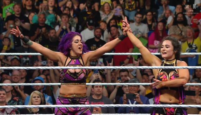WWE RAW