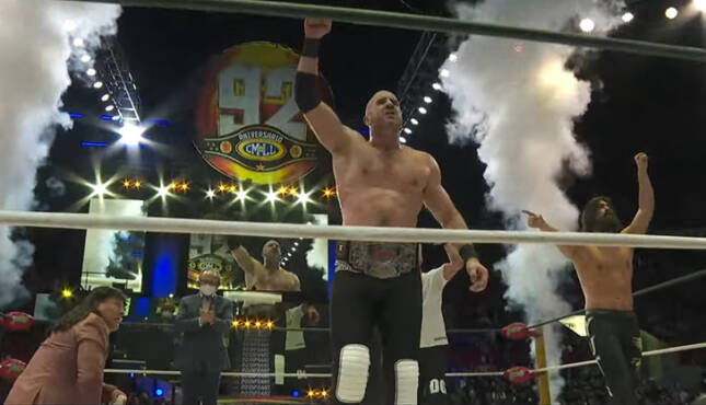 Claudio Castagnoli CMLL Viernes Espectacular 11-28-25