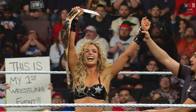 Maxxine Dupri WWE Raw 12-15-25
