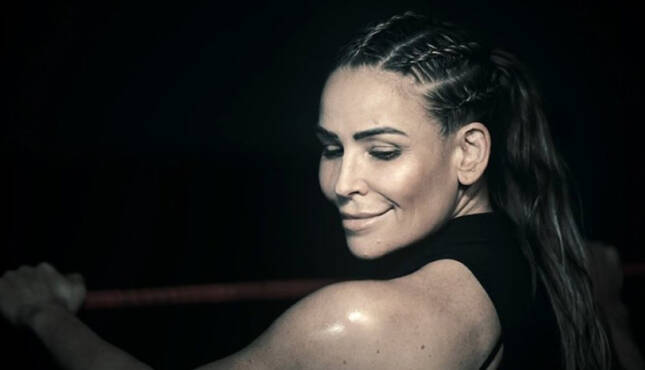 WWE Raw Natalya Nattie Neidhart 12-1-25 Hart