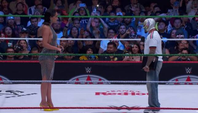 Andrea Bazarte and Rey Mysterio on 7/18 AAA show.