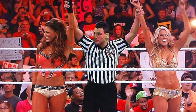 Nunzio Referee Kelly Kelly Eve Torres WWE