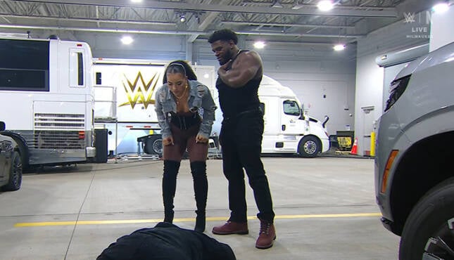 WWE Raw 9-28-26 Jaida Parker Royce Keys