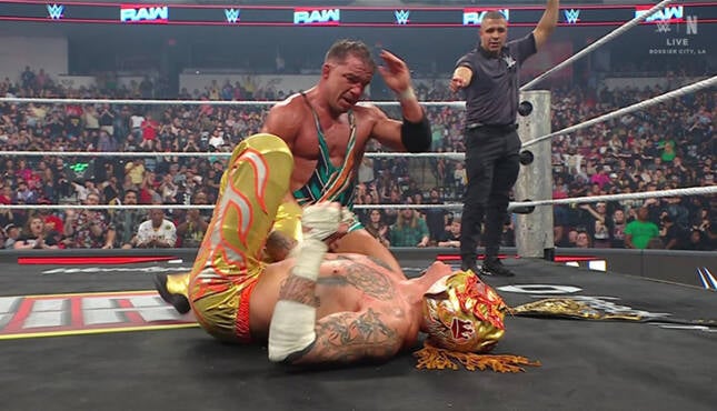WWE Raw 10-12-26 Chad Gable Rey Fenix