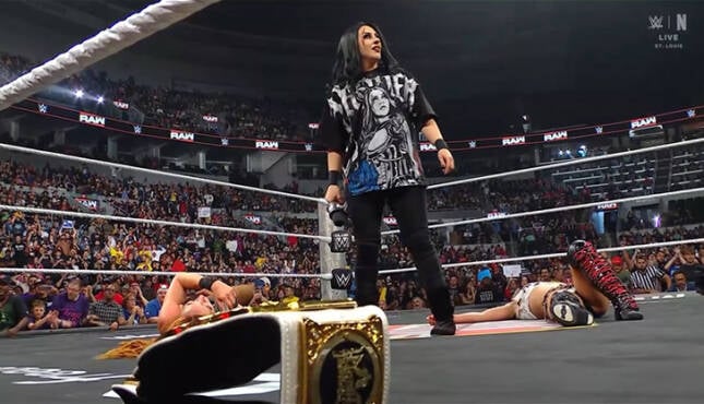 WWE Raw 10-12-26 Stephanie Vaquer