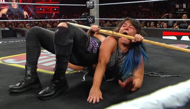 WWE Raw 10-26-26 Bayley Lyra Valkyria